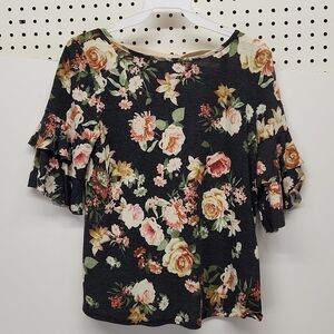 Blu-pepper Floral Top Ruffled Sleeves